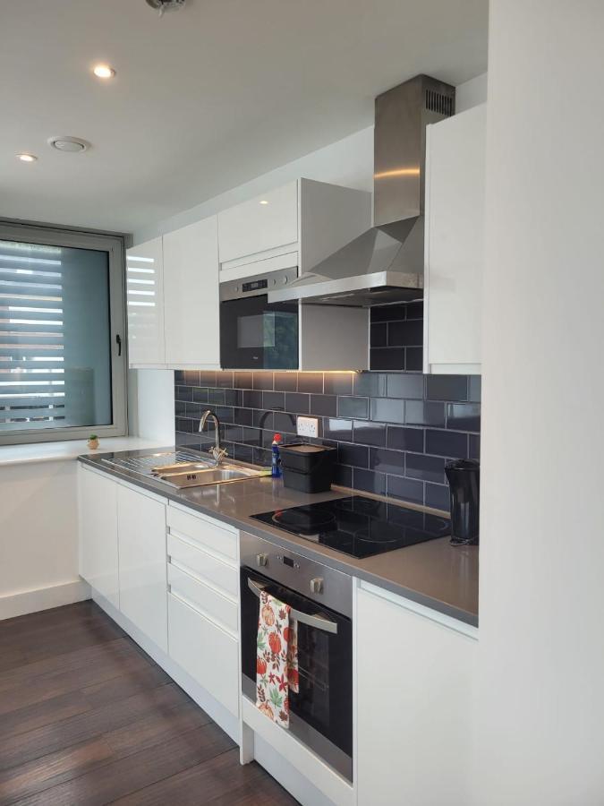 2Br Chic London Sleep 9 Bp7 Apartment Exterior photo